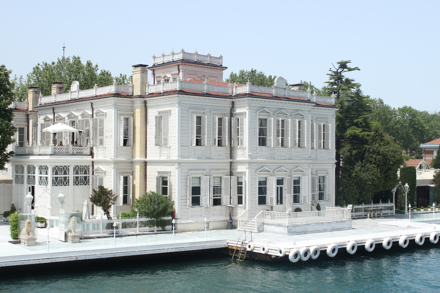 Foreign Investors Buy Summerhouses on the Bosphorus! - Property